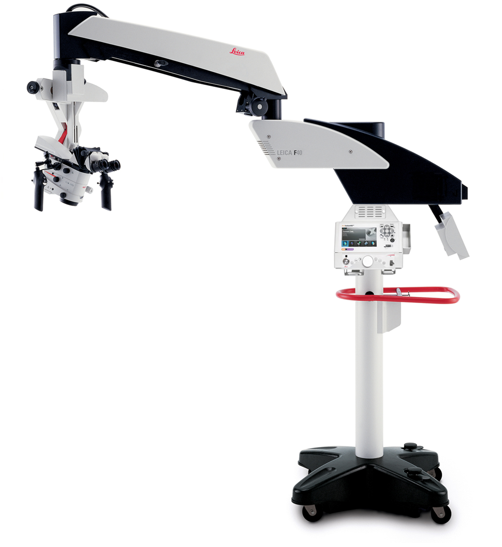 intégration Microscope Leica avec Med X Change EvolutionHD Surgical Video Recorder